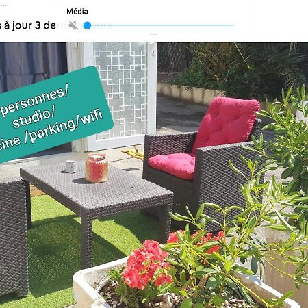 Gite Du Stade Le Studio Cour Parking Et Piscine Partagee มาร์กเซย ภายนอก รูปภาพ